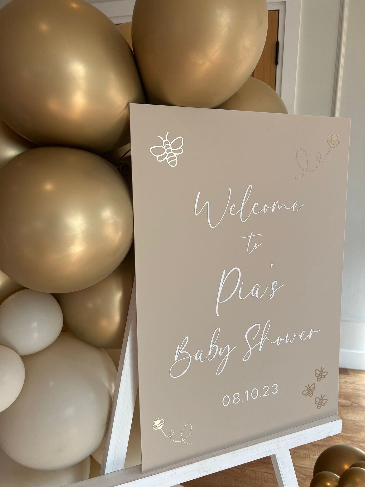 Baby shower welcome sign
