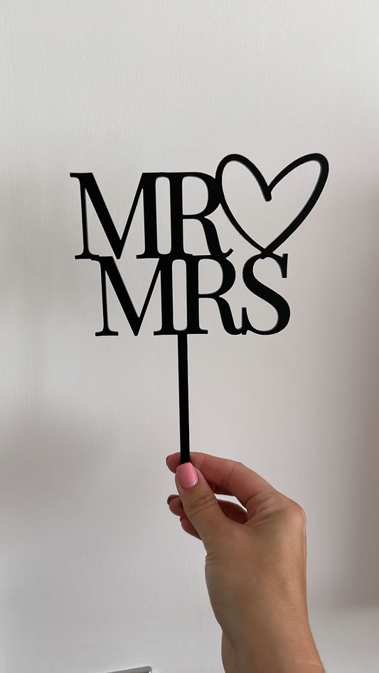Mr & Mrs cake topper